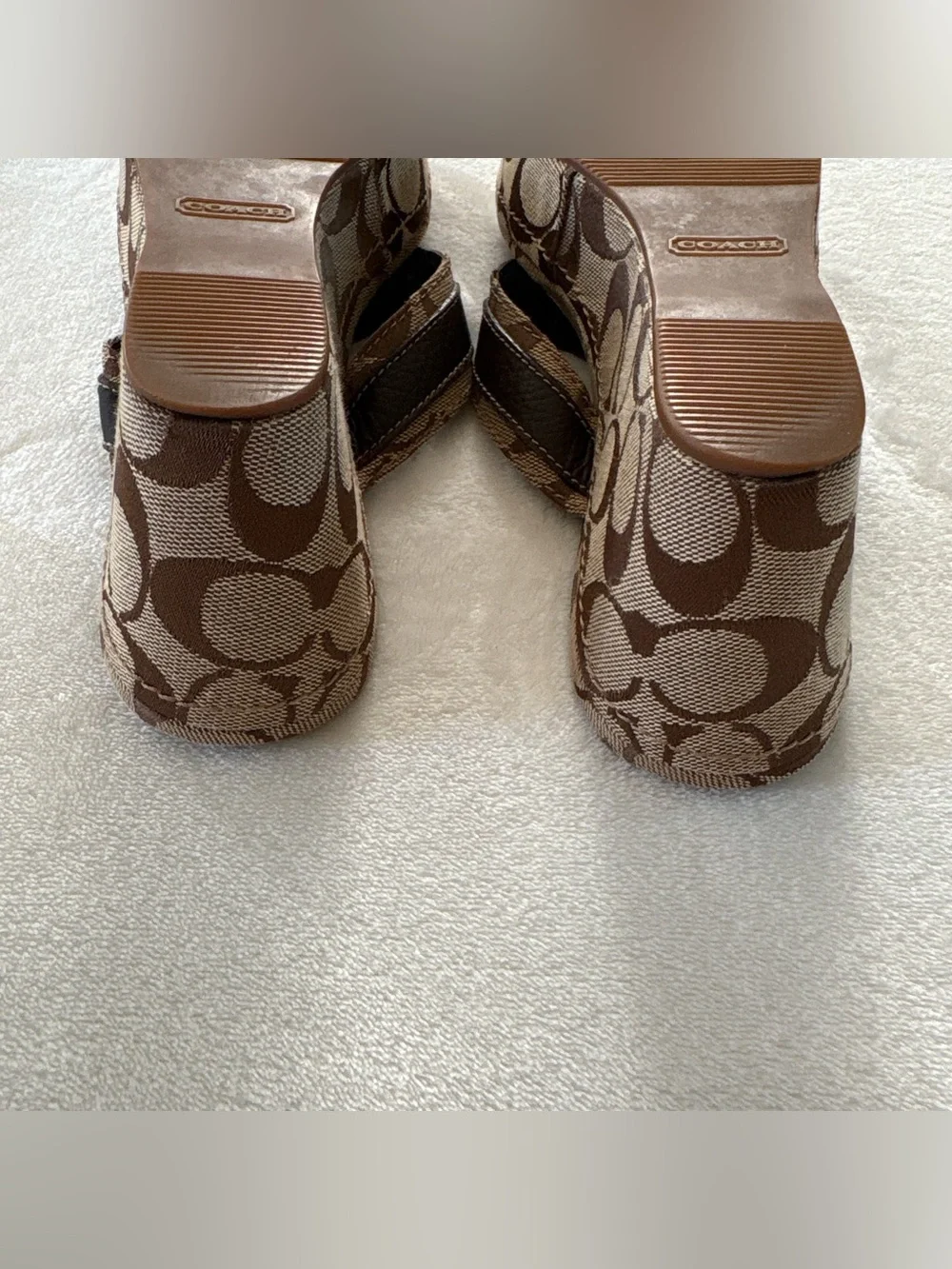 Y2K Coach Signature Monogram Logo Buckle Thong Sandal Wedges W6.5